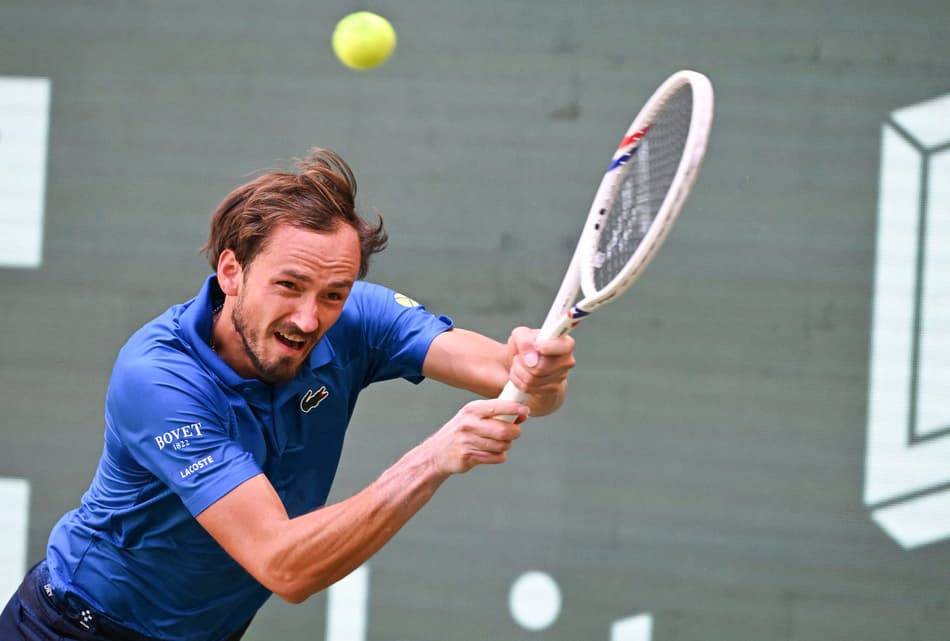Tal como Zverev, Daniil Medvedev busca título inédito na grama alemã (Photo by CARMEN JASPERSEN / AFP)