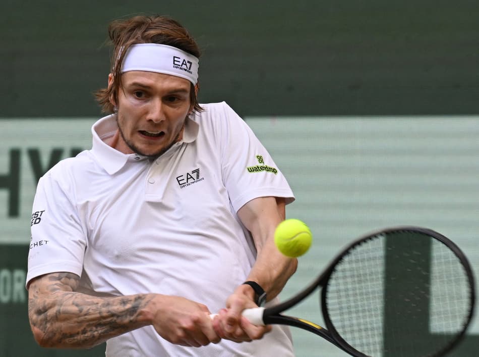 Alexander Bublik será o rival de Medvedev na decisão de Halle (Photo by CARMEN JASPERSEN / AFP)