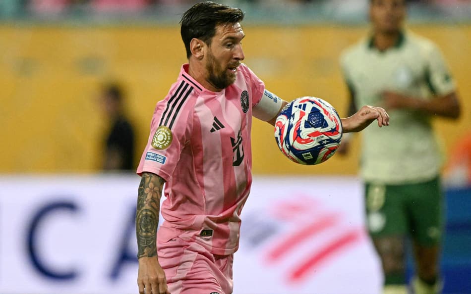 Messi em Inter Miami x Palmeiras (Foto: CHANDAN KHANNA / AFP)