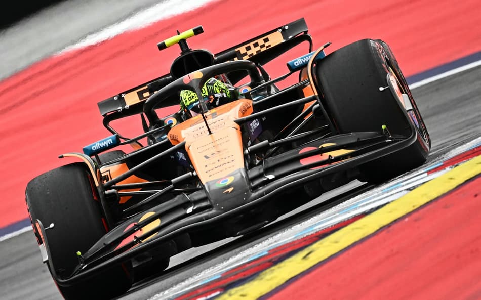 Lando Norris no TL2 do GP da Áustria (Foto: Joe Klamar / AFP)