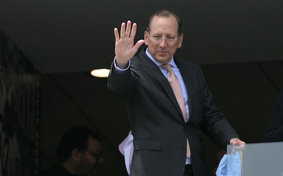John Textor no Lincoln Field para acompanhar Palmeiras x Botafogo (Foto: Juan Mabromata/AFP)