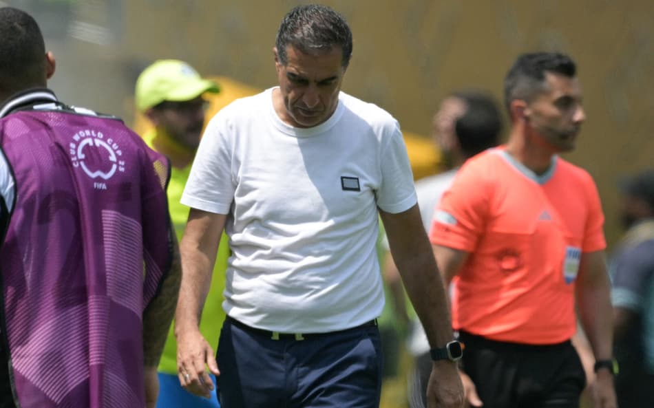Renato Paiva é o técnico do Botafogo (Foto: Juan Mabromata/AFP)