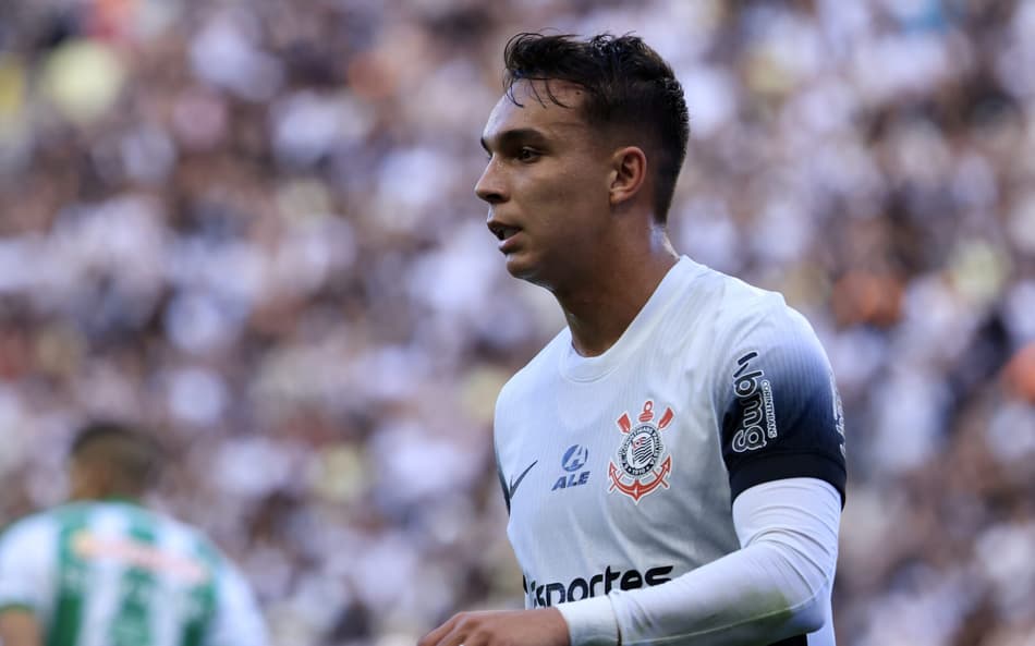 Giovane voltou aos jogos do Corinthians (Foto: Marcello Zambrana/AGIF)