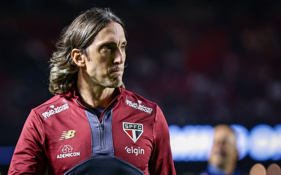 Luis Zubeldia, técnico do São Paulo (Foto: Fabio Giannelli/AGIF)