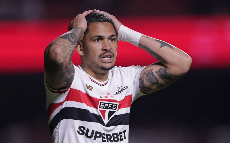 São Paulo está em baixa no Brasileirão (Foto: Ettore Chiereguini/AGIF)