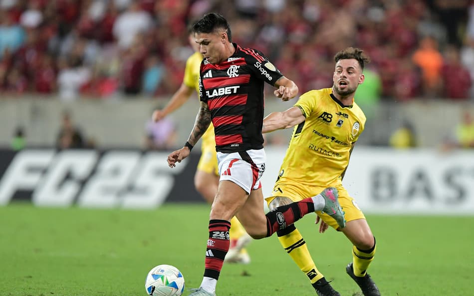 Flamengo encara o Deportivo Táchira no Maracanã