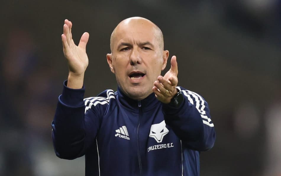 Leonardo Jardim, técnico do Cruzeiro (Foto: Gilson Lobo/AGIF)
