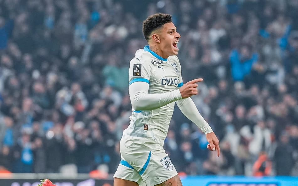 Alvo de Bayern e Inter de Milão, Luis Henrique comemora gol pelo Olympique Marseille