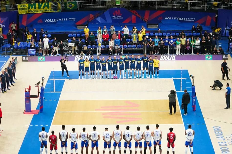 Brasil x Cuba, pela VNL masculina, no Maracanãzinho (foto: Maurício Val/FV Imagem/CBV )