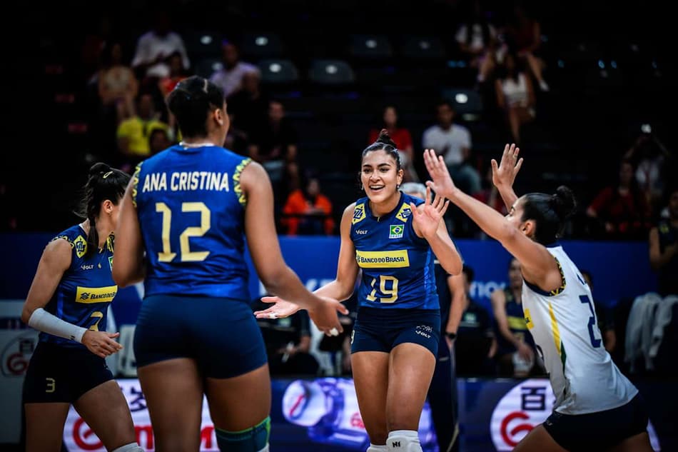 Brasil x República Dominicana, pela VNL feminina 2025 (foto: volleyballworld)