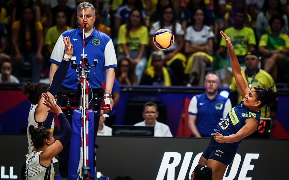 Brasil e Itália pela VNL feminina, no Maracanãzinho (foto: VNL)