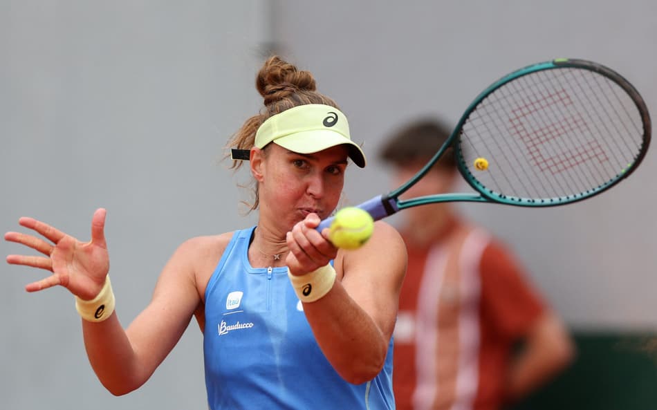 Beatriz Haddad em Roland Garros (foto: Franck FIFE / AFP)