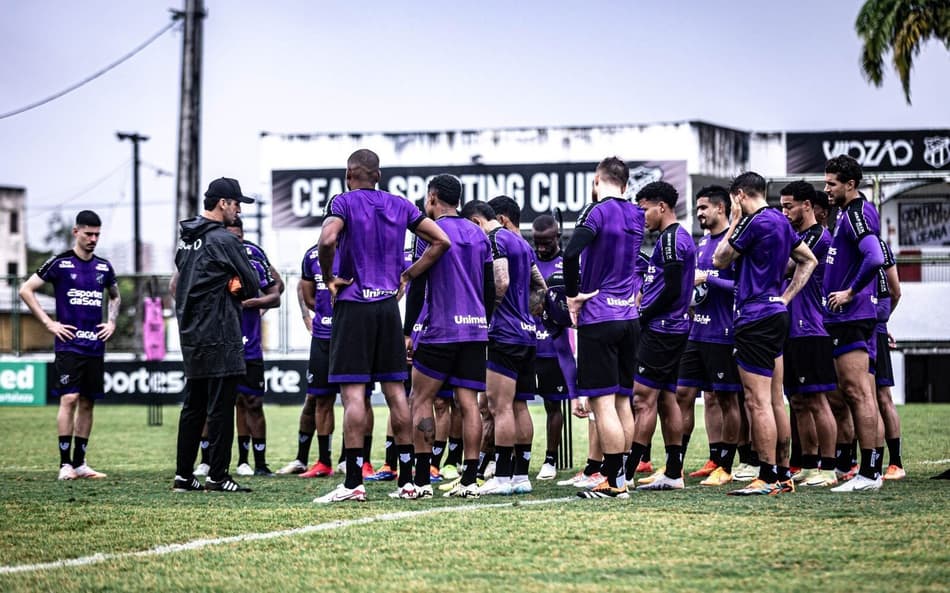 Ceará em treino no CT Carlos de Alencar Pinto (Foto: Wellerson Gomes/Ceará SC)