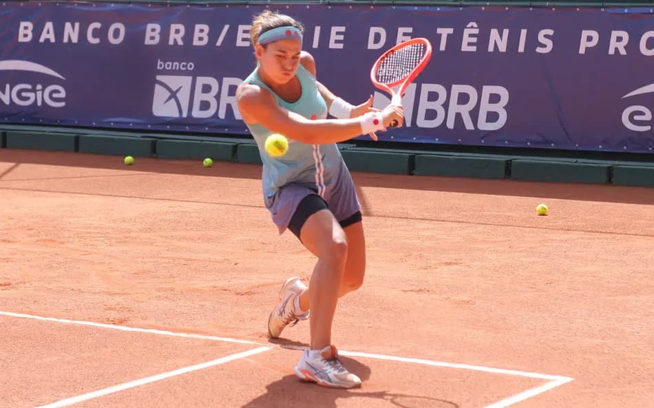 Carol Meligei na semifinal do W75 de Ceska Lipa