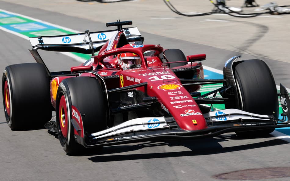 Charles Leclerc com sua Ferrari no GP do Canadá (foto: SHAWN THEW / POOL / AFP)