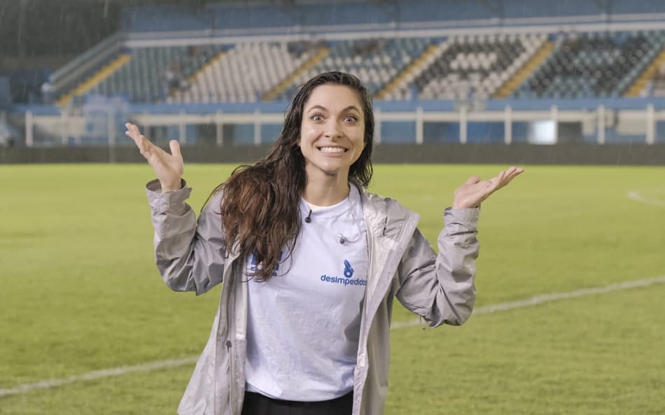 Gabi Martins gravou no Estádio da Curuzu, casa do Papão, para seu programa de estreia na N Sports (Foto: N Sports)