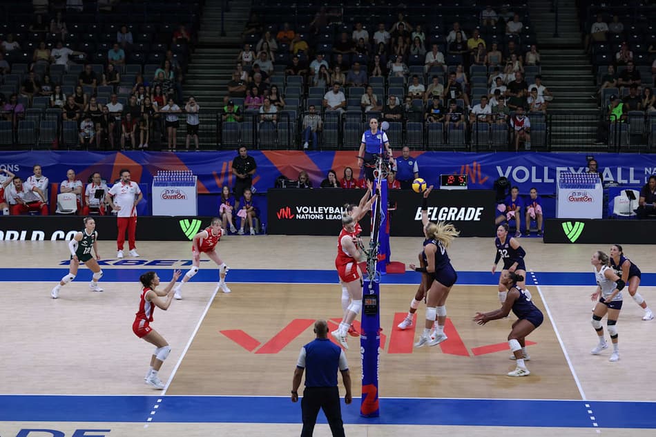 EUA e Polônia na segunda semana da VNL (Foto: Divulgação / VNL)