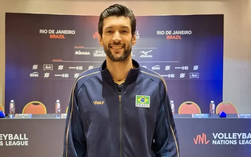 Central Flávio será o capitão da Seleção