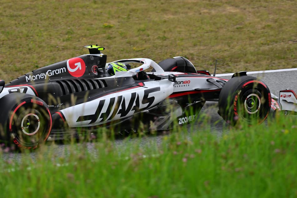 Oliver Bearman, da Haas, durante treino em Spielberg, Áustria (foto: Andrej ISAKOVIC / AFP)