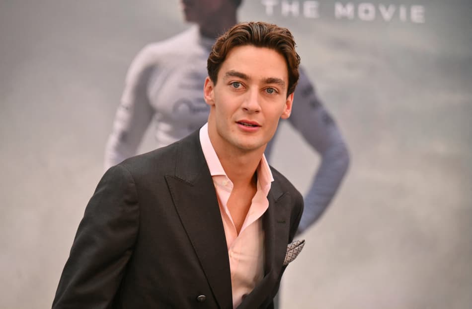 George Russell na estreia do filme 'F1' na Times Square, em Nova York (foto: ANGELA WEISS / AFP)