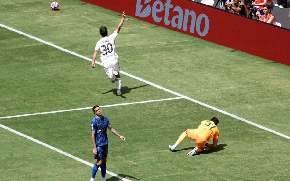 Gonzalo García comemora gol marcado pelo Real Madrid no Mundial (Foto: Sandra Montanez/AFP)