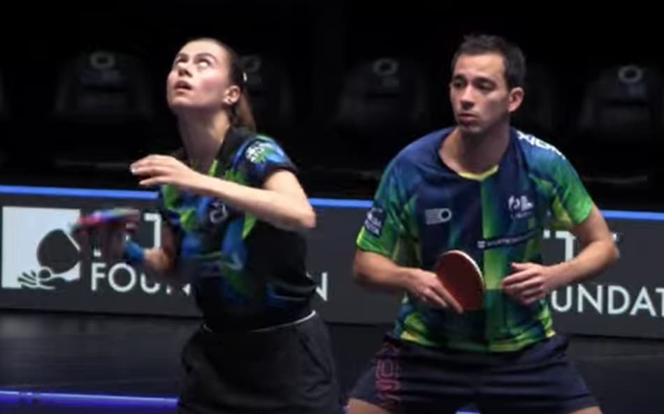 Hugo Calderano e Bruna Takahashi no WTT Star Contender Eslovenia (Reprodução Cazé TV)