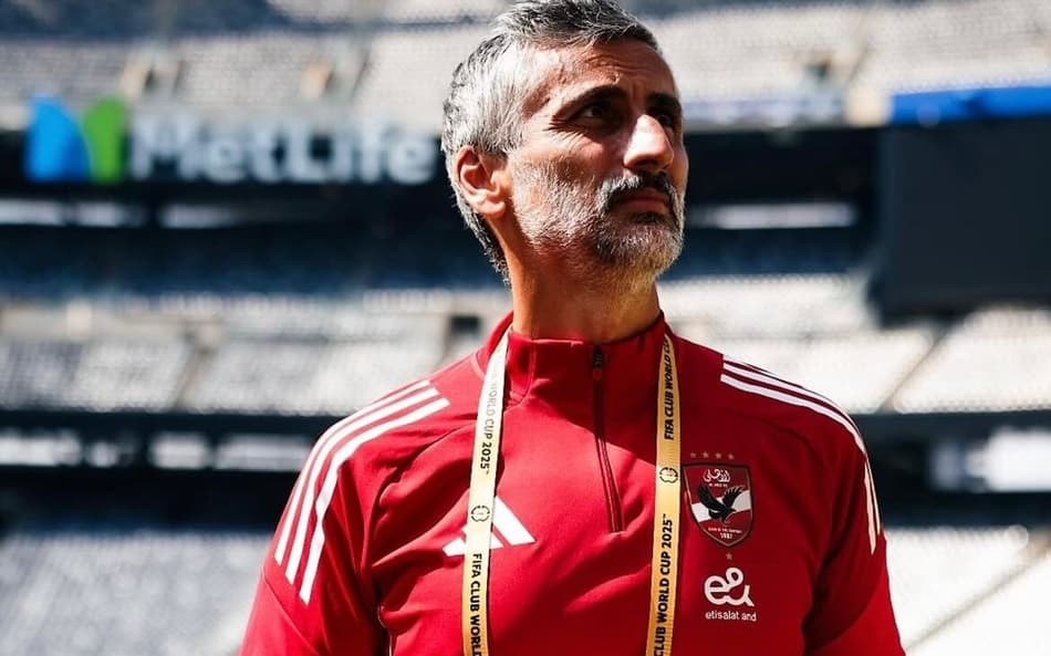 Jose Riveiro, técnico do Al Ahly, do Egito
