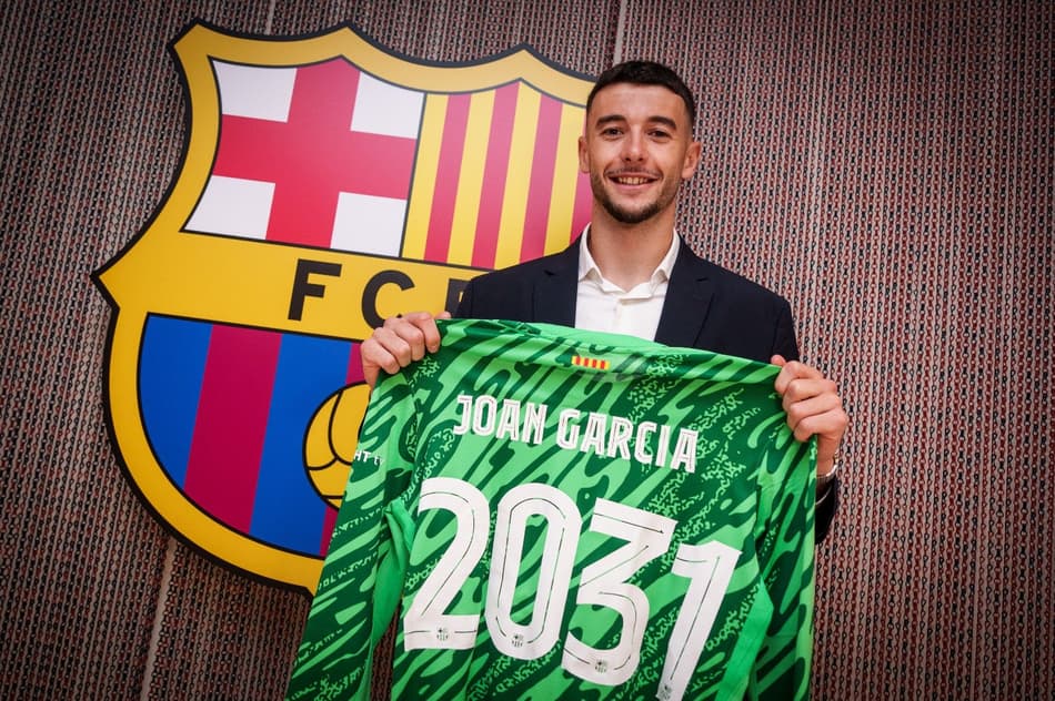 Joan García assinou com o Barcelona até 2031 (Foto: Reprodução/X)