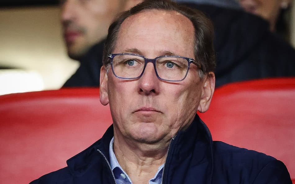 John Textor vendeu sua parte do Crystal Palace (Foto: Clement Mahoudeau/AFP)