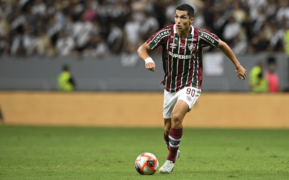 Kevin Serna é titular do Fluminense contra o GV San José, pela Sul-Americana