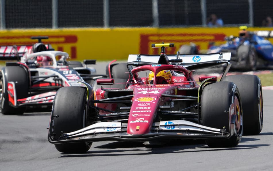 Lewis Hamilton no GP do Canadá (foto: TIMOTHY A. CLARY / AFP)