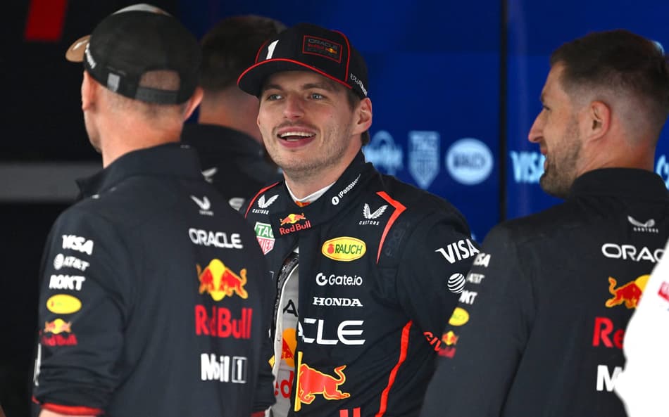 Max Verstappen nos preparativos para os treinos do GP do Canadá (foto: Minas Panagiotakis / GETTY IMAGES NORTH AMERICA / Getty Images via AFP)