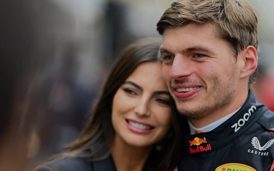 Max Verstappen anuncia gravidez de Kelly Piquet