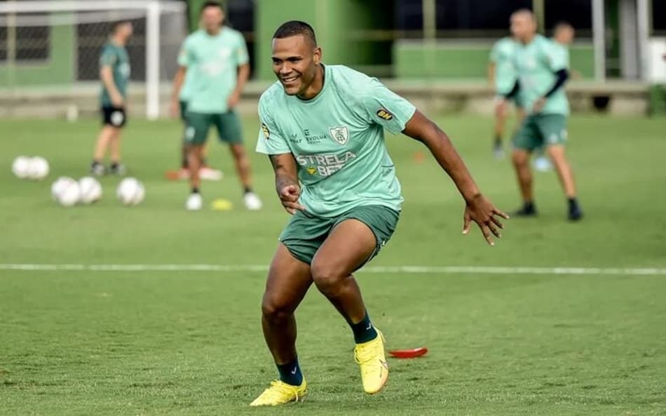 Mikael América-MG