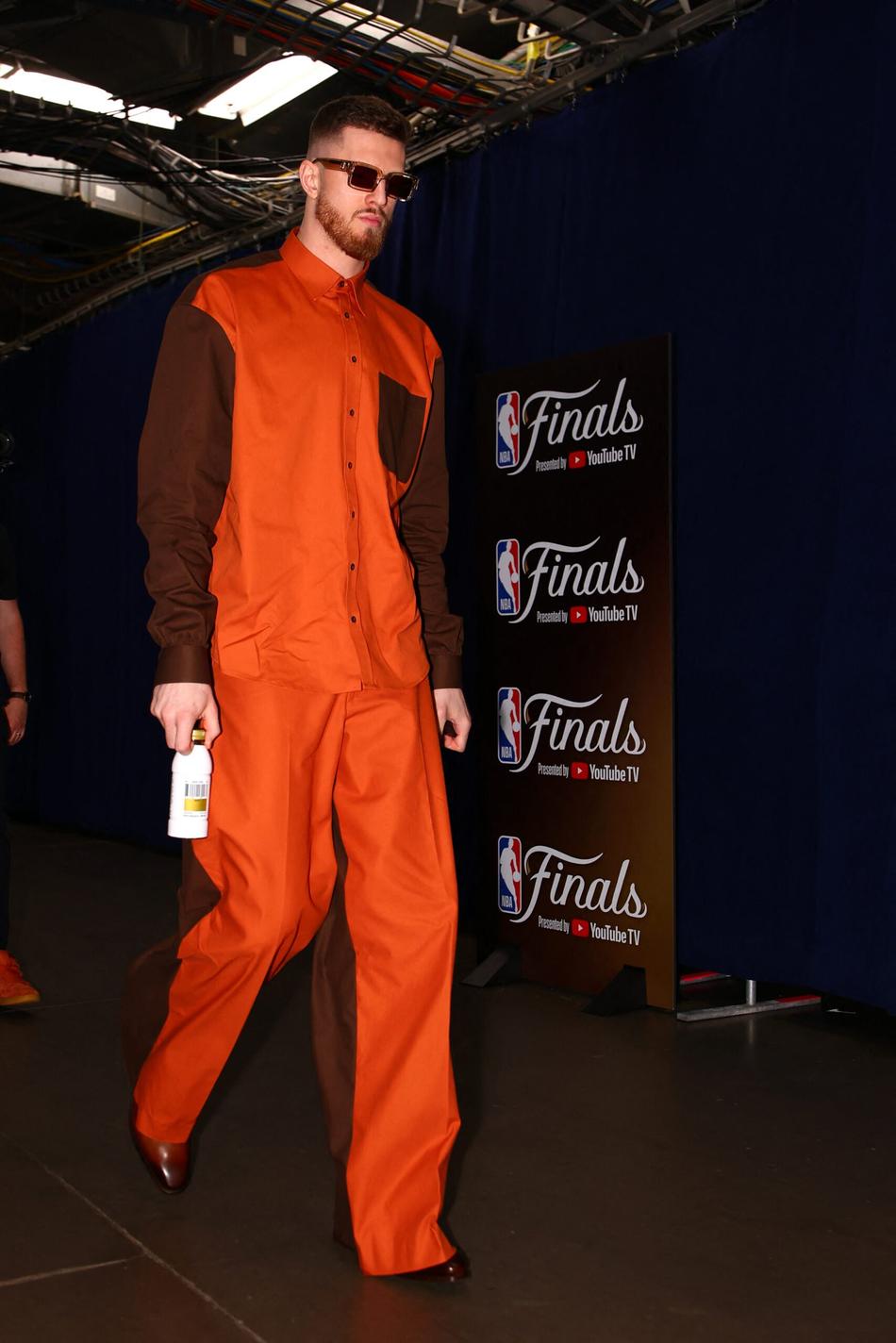 Isaiah Hartenstein, do Oklahoma City Thunder (foto: Zach Beeker / NBAE / Getty Images / Getty Images via AFP)