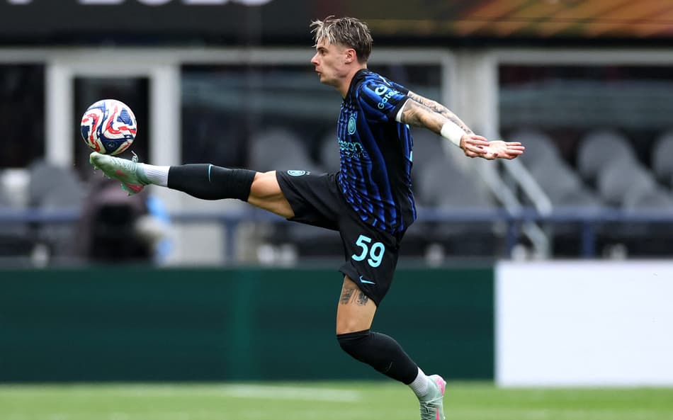Nicola Zalewski, da Inter de Milão, em partida contra o Urawa Reds (Foto: Buda Mendes/Getty Images North America/Getty Images via AFP)