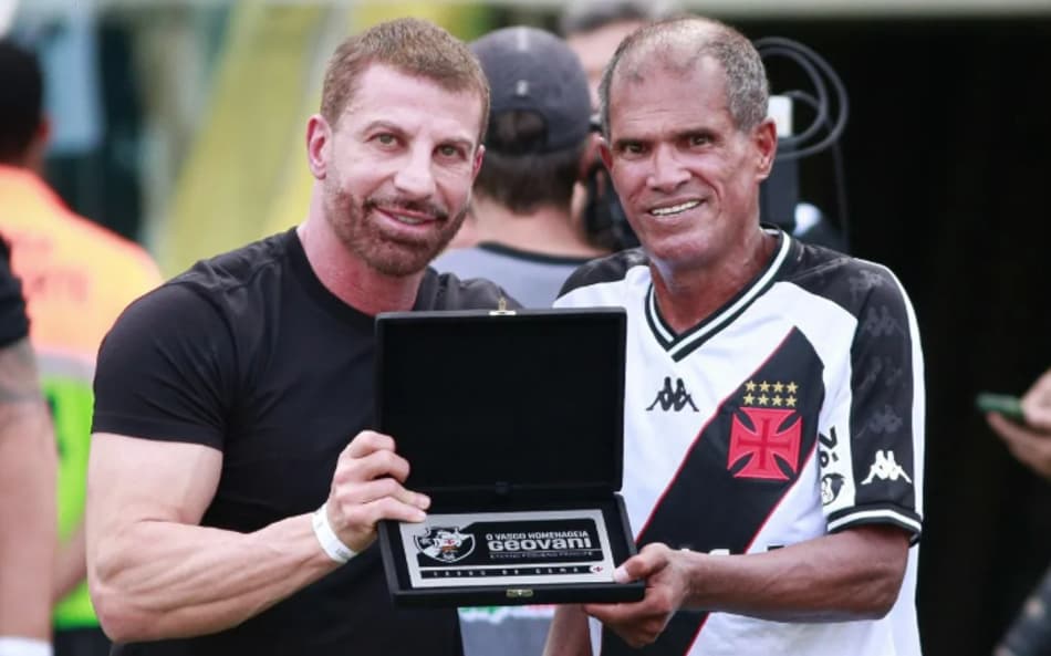 'Referência', 'extraordinário', 'amigo': Companheiros do Vasco se despedem de Geovani