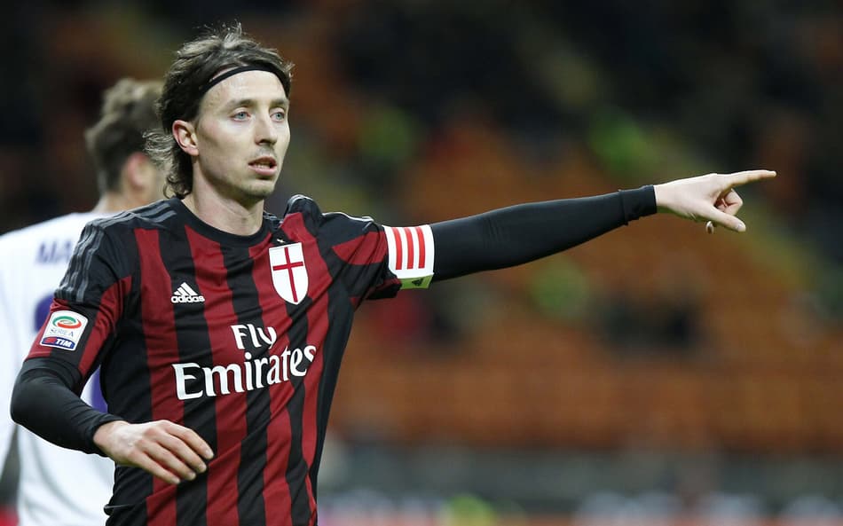 Riccardo Montolivo em ação pelo Milan (Foto: LaPresse)