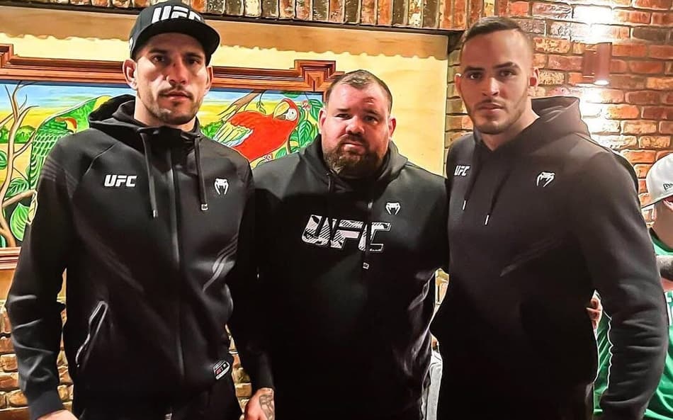 Brasileiro do UFC fatura milhares de dólares em torneio de pôquer; entenda