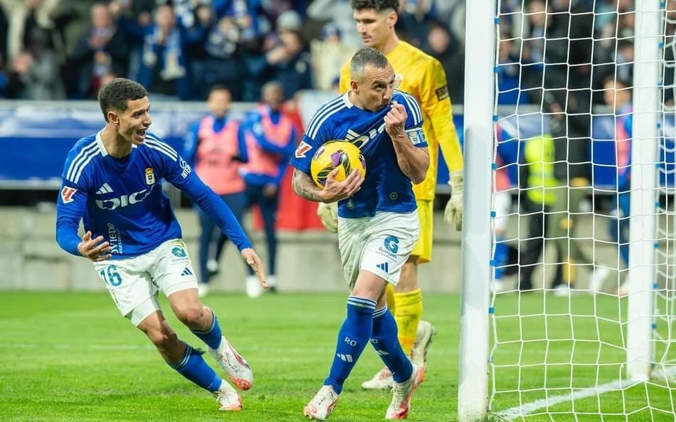 Santi Cazorla comemora gol pelo Real Oviedo (Foto: Reprodução/Santi Cazorla)