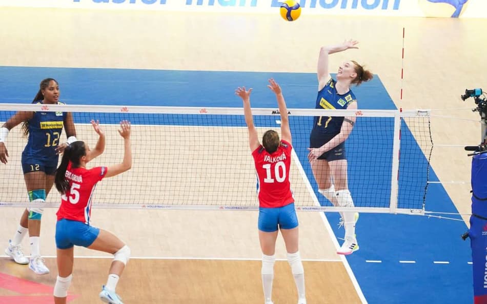 Brasil x Tchéquia, VNL feminina, no Maracanãzinho (foto: Mauricio Val/FV Imagem/CBV)