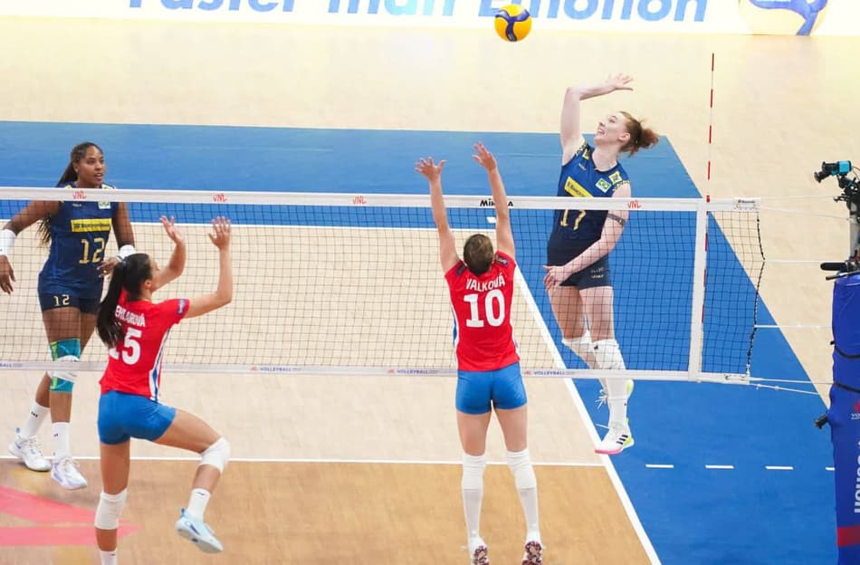 Brasil x Tchéquia, VNL feminina, no Maracanãzinho (foto: Mauricio Val/FV Imagem/CBV)