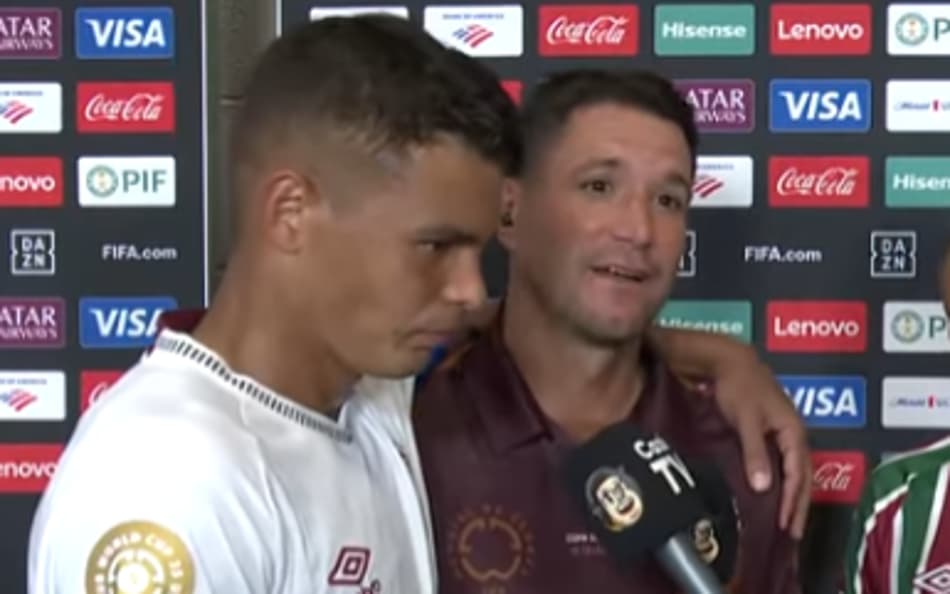 Thiago Silva e Thiago Neves após o jogo do Fluminense (Foto: Reprodução)