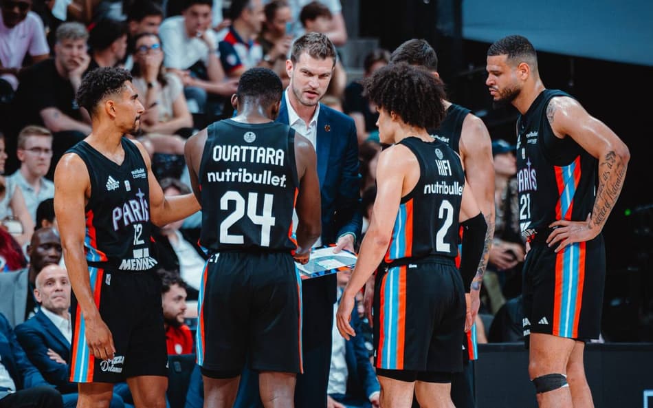 Tiago Splitter, como técnico do Paris (foto: Paris Basketball)
