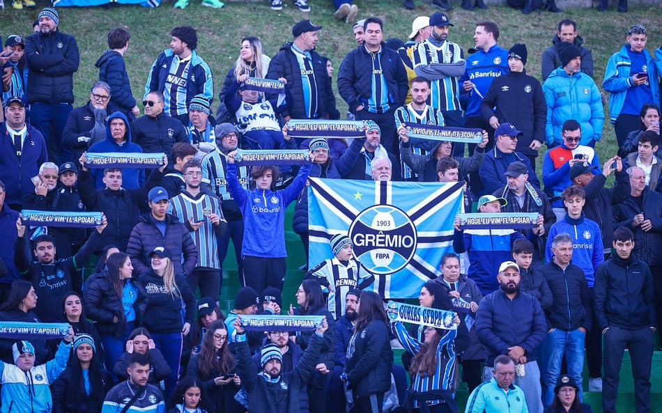 Torcida do Grêmio no jogo contra o Juventude no Alfredo Jaconi. (Foto: Lucas Uebel/Grêmio FBPA)