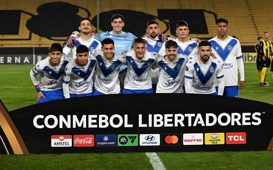 Vélez Sarsfield em partida da Copa Libertadores (Foto: Eitan Abramovich/AFP)