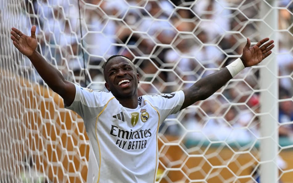 Vini Jr reage durante empate entre Real Madrid e Al-Hilal, pelo Mundial de Clubes