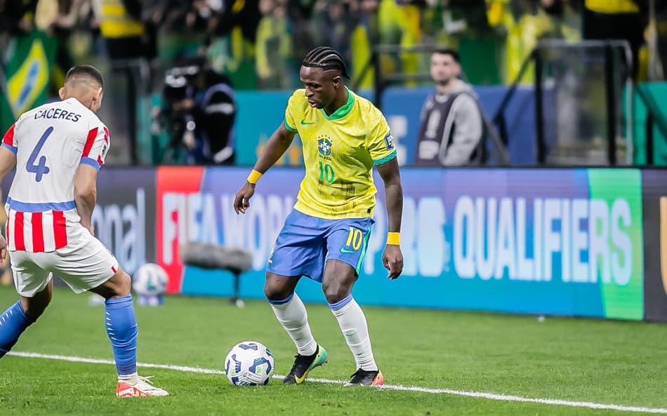 Vini Jr contra o Paraguai