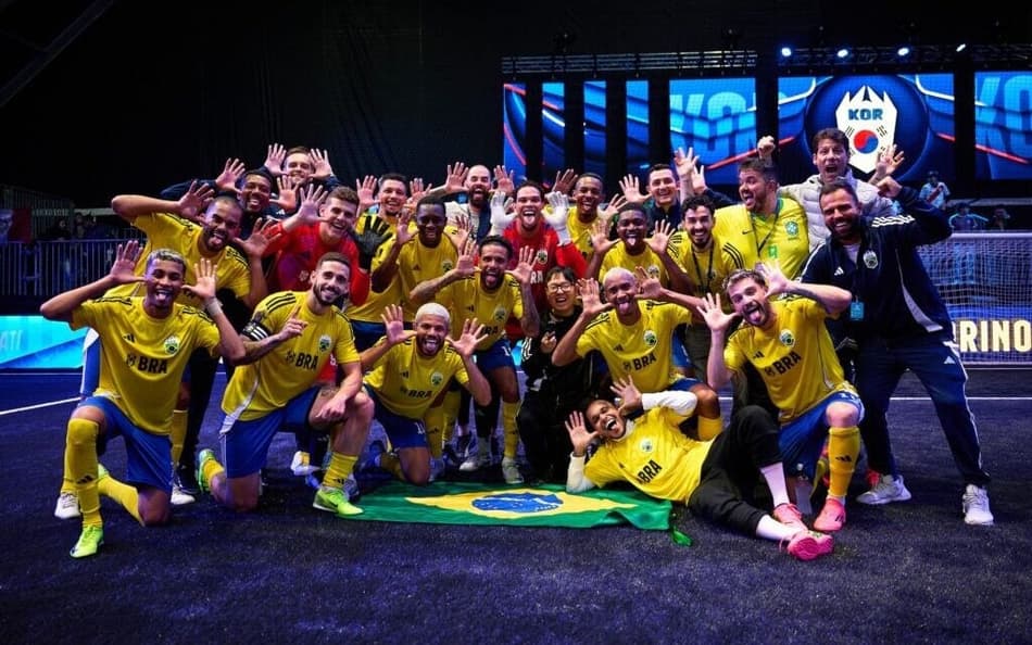 Brasil foi campeão da Kings League World Cup e teve o streamer Gaules como técnico e presidente do time