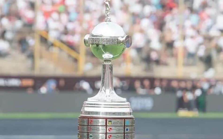 Troféu da Conmebol Libertadores (Foto: Divulgação/Flamengo)